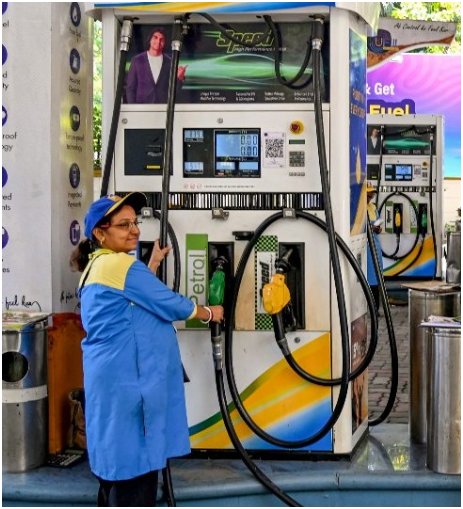 पेट्रोल-डीजल के नए रेट हुए जारी