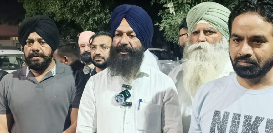 पंजाब में राजनीतिक विवाद गहराया